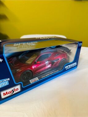 Maisto Corvette ZR1 Coupe Die-Cast Toy Car - Metallic Red